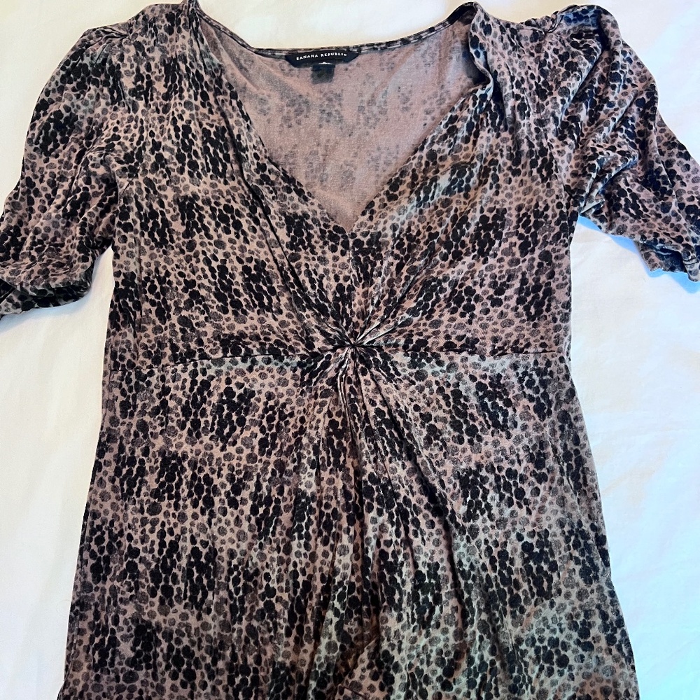 Banana Republic print V-neck top